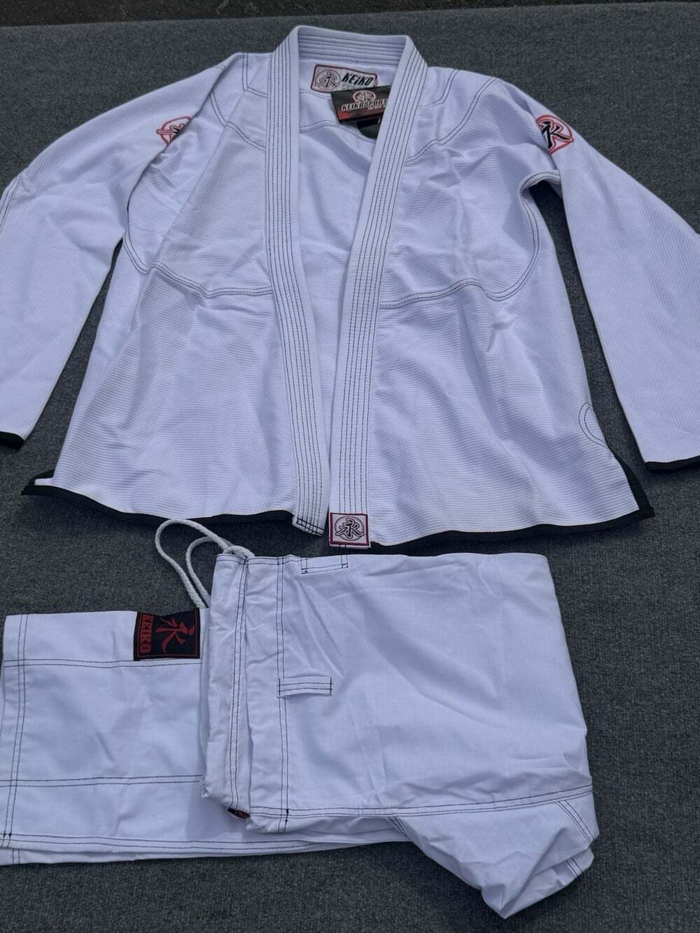 Keiko Raca Kimono Set Mens Brazilian Jiu-Jitsu Martial Arts Uniform Size 4 White
